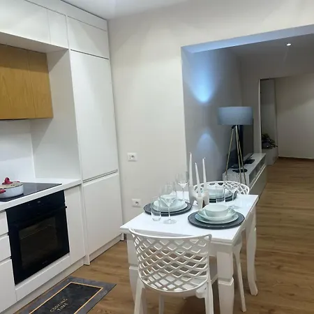 Skyline Serenity 2 公寓 地拉那